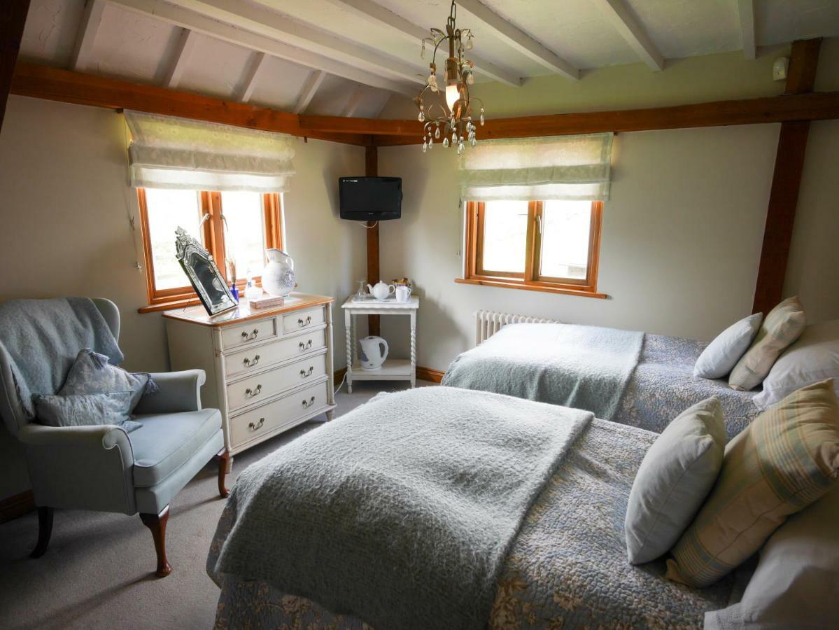 North Downs Barn Bed & Breakfast Rochester  Luaran gambar