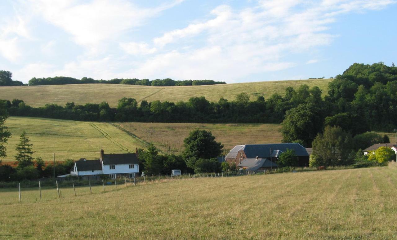 North Downs Barn Bed & Breakfast Rochester  Luaran gambar